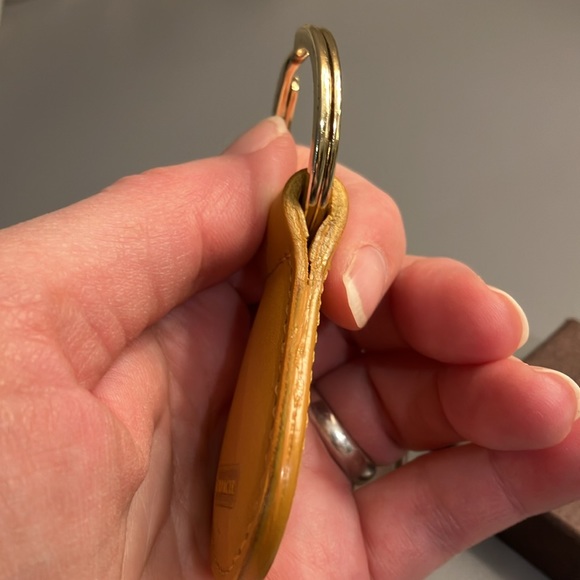 Coach Vintage Classic Key Fob - Picture 9 of 13